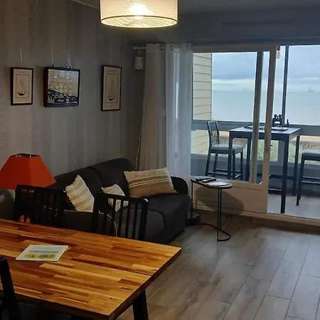 Front De Courseulles-sur-Mer